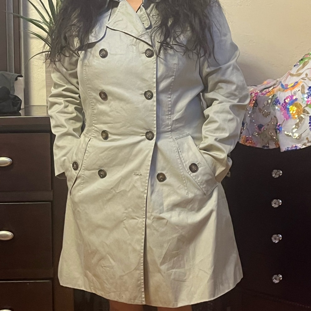 Banana Republic trench coat large